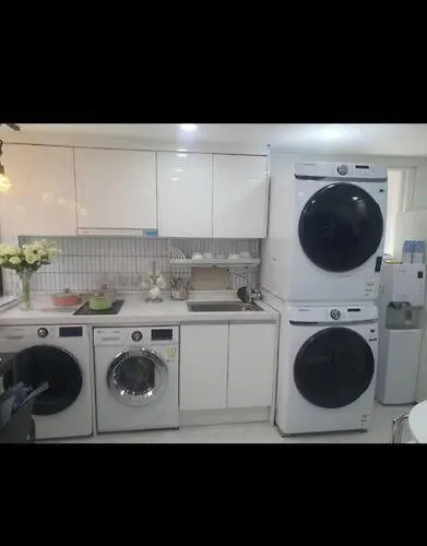 레오 신림점 Apartamento